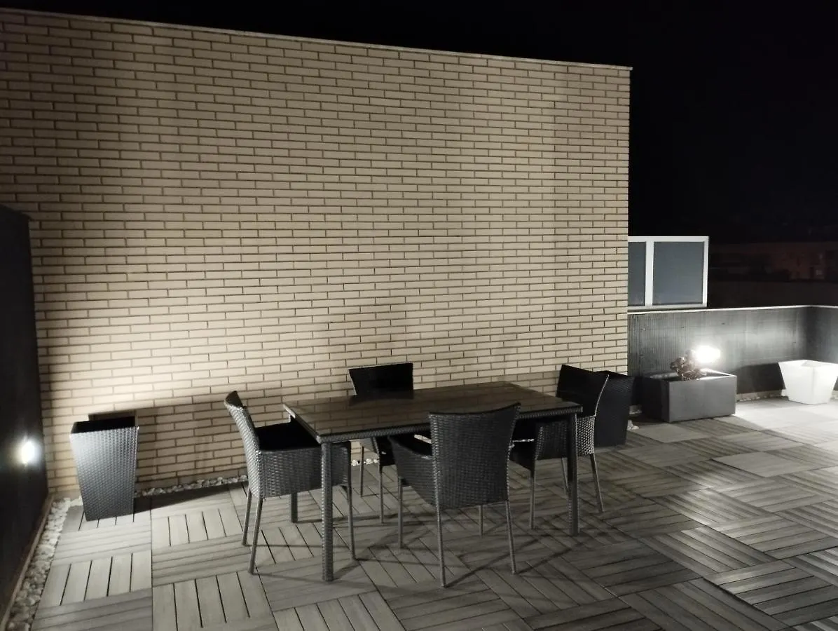 Apartamento Atico con hidromasaje, terraza y piscina Amposta España