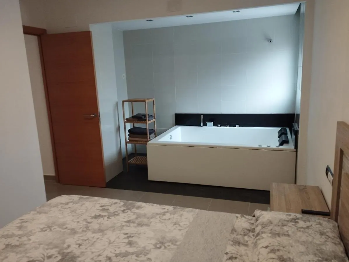Apartamento Atico con hidromasaje, terraza y piscina Amposta 0*,